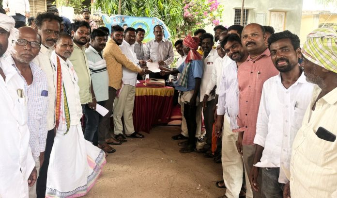 Farmers appeal to Bhuvanagiri RDO