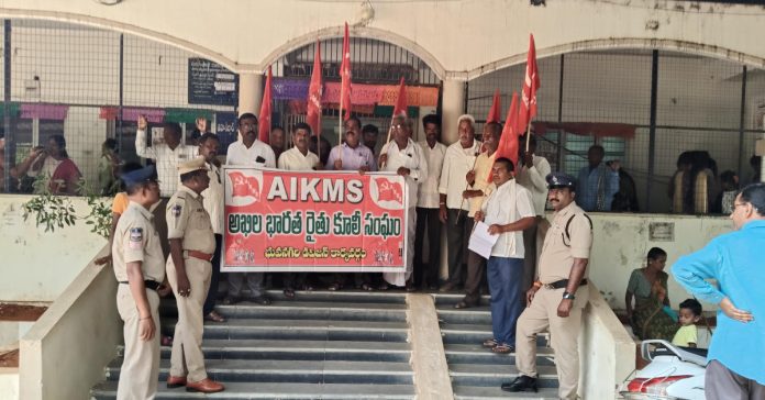 Farmers protest in front of the Tehsildars office..
