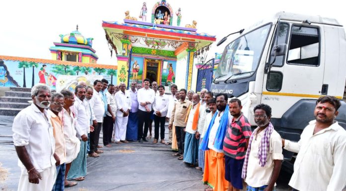 Government Whip Beerla Ailaiah visits Yellammas mother