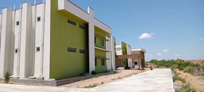 Services provided by the nursing college