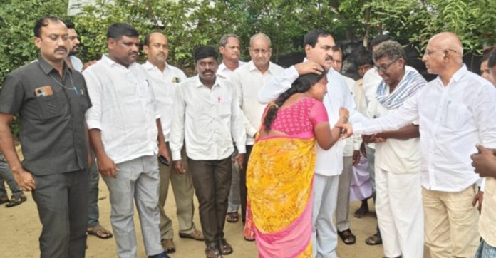 It is my responsibility to support the families of activists.