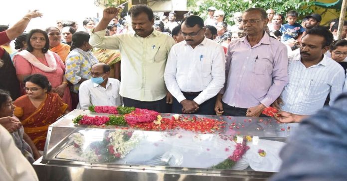 TWJF, HUJ pay tribute to journalistic freedom
