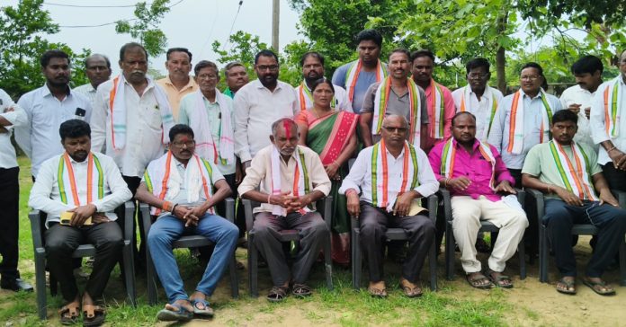 Mallareddy becomes Kondampet Congress village president