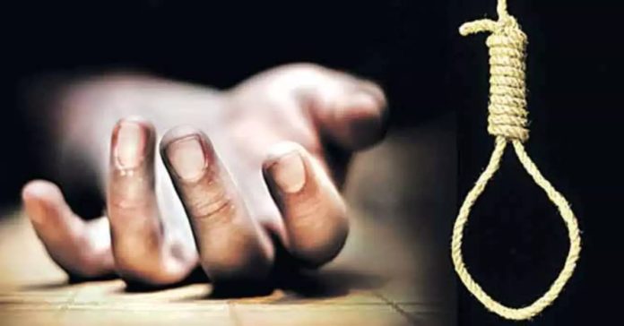 Man commits suicide by hanging