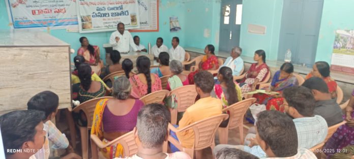 Meeting with beneficiaries of Indiramma Griha