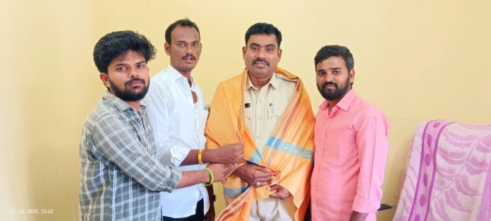 SFI leaders meet SI