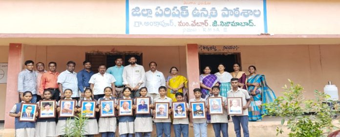 Students presented with photos of patriots..