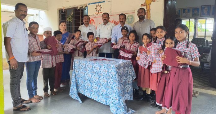 The best teaching is in government schools.