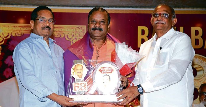 Tribute to Rajababu with awards