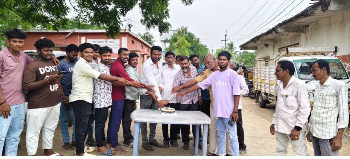 Youth Congress celebrates Srinu Babus appointment