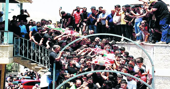 90 Palestinians killed in Israeli attacks