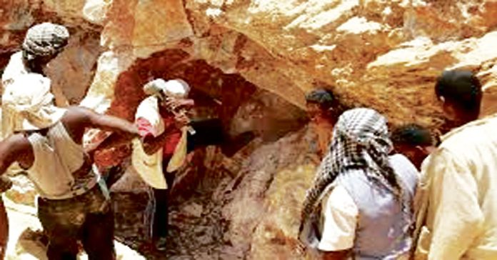 Gold mine collapses in Sudan