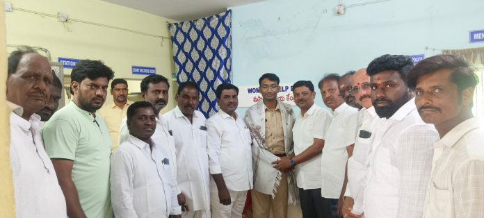 Congress leaders honoured SI...