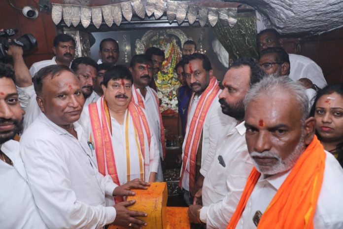 BJP state president visits Edupayala Durga Mata
