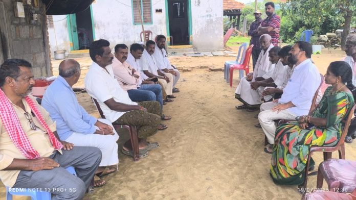 BRS stands by Tummala Bhadraiahs family.