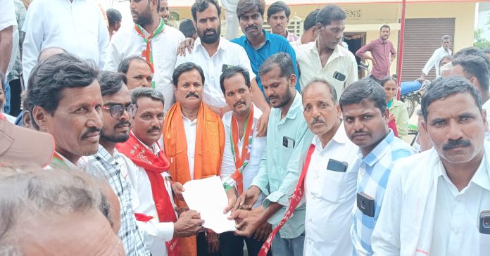 CPI(M) leaders submit petition to MLA