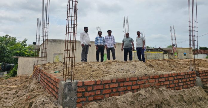 Construction of Indiramma houses continues in villages