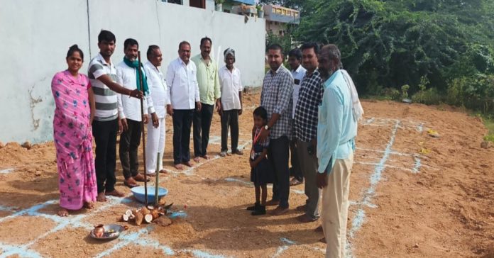 Construction work on Indirammas house begins.
