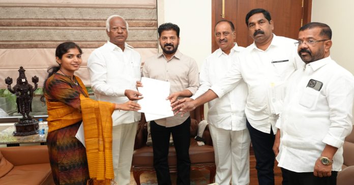 Cricket stadium in Warangal.. MLAs request CM