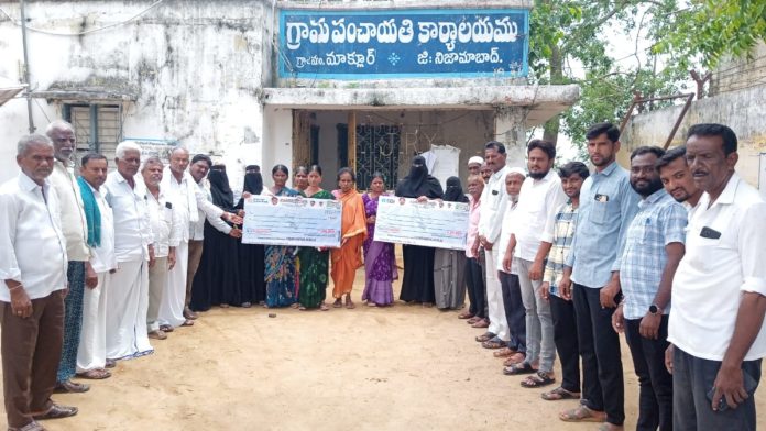 Distribution of Indiramma cheques