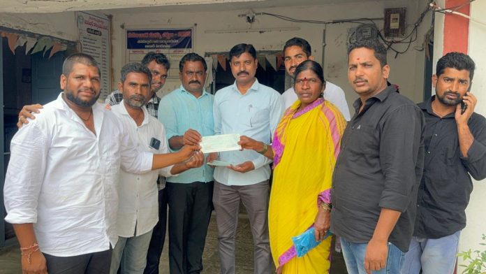 Distribution of Kalyana Lakshmi cheques