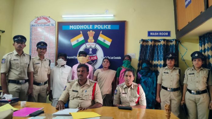 Four arrested in attempted murder case