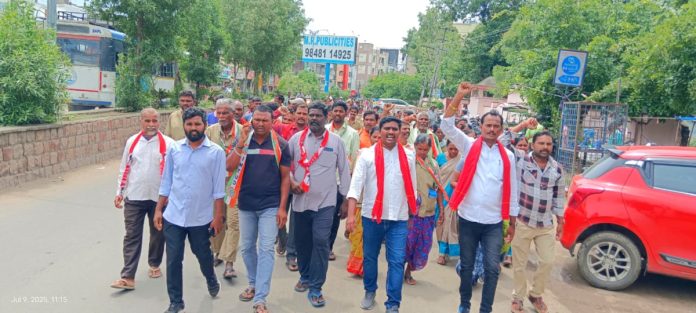 Labor codes should be repealed: CPI(M)