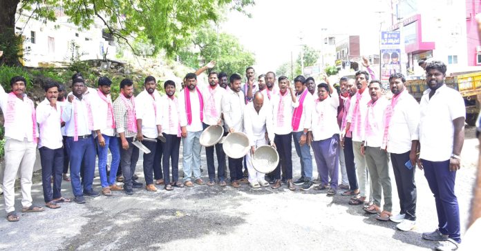MLA fails to undertake road repairs..
