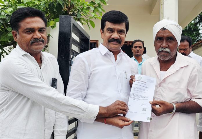 MLA hands over LOC documents to many people