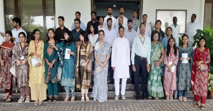 madhya pradesh deputy collector team