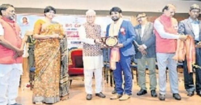 Medical Excellence Award for Dr. Manideep Rao..