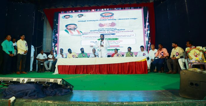 Public government stands by scholars