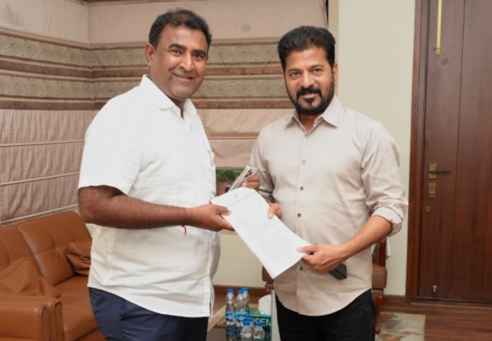Mutyala Sunil Kumar meets the Chief Minister
