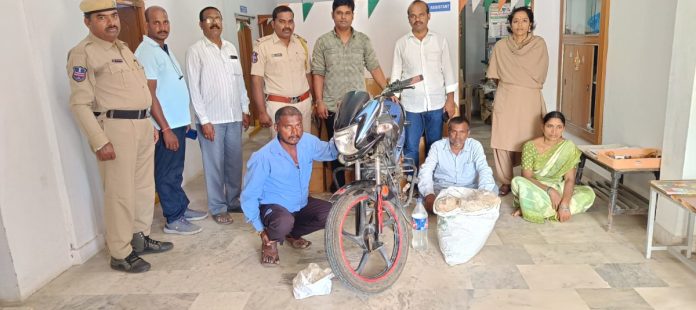 One thousand kilos of jaggery 50 kilos of alum seized