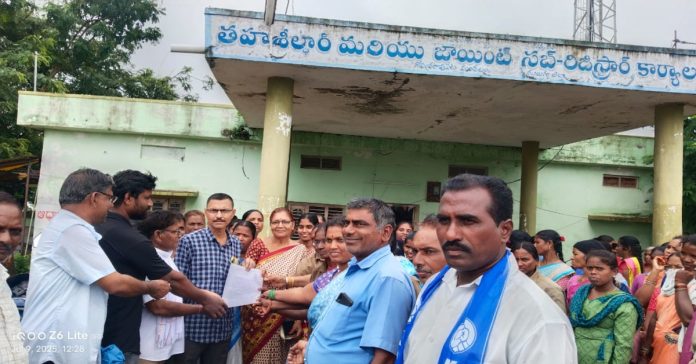 Oppose the BJPs authoritarian policies