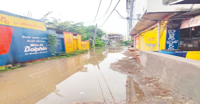 Heavy rain in Asifabad district center