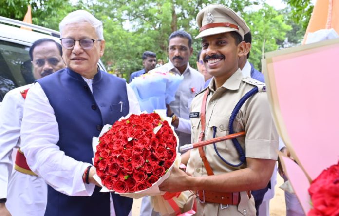 Police Commissioner meets Governor