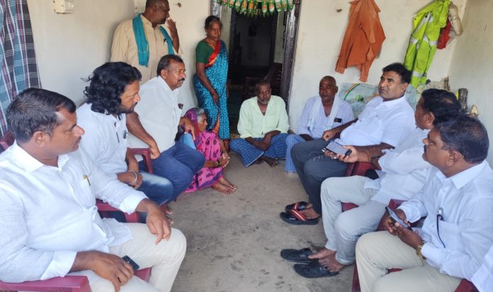Sunil Kumar visits the affected families