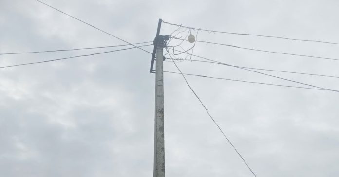Unlit street lamps