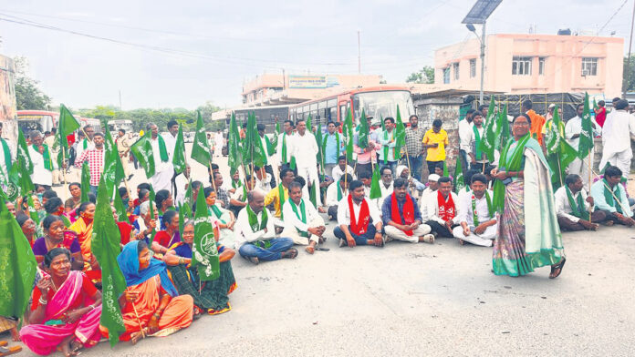 Tribals' bandh over Jivo 49 complete