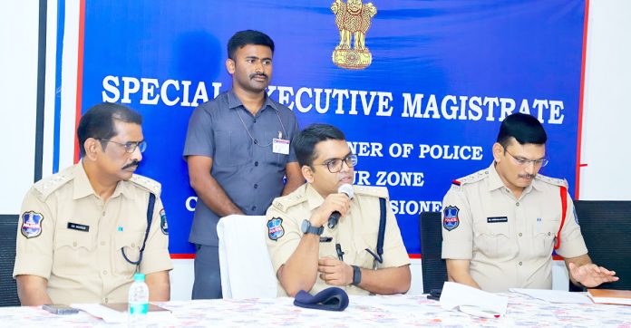రేవ్‌ పార్టీపై మెరుపు దాడి