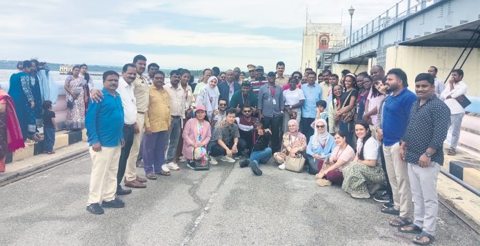1001152958 Representatives from 23 countries visited Sagar