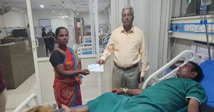 BN Rao Foundation provides financial assistance to auto driver in distress