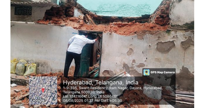 Old house collapsed due to heavy rain