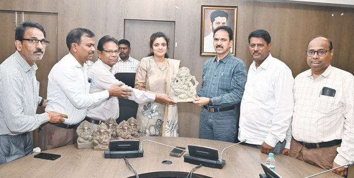 పర్యావరణ హితంగా గణేష్‌ చతుర్థి జరుపుకుందాం