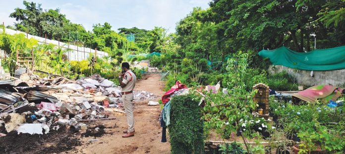 రూ.100 కోట్ల భూమికి విముక్తి