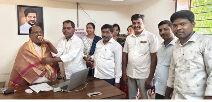 BBpet Tahsildar honored under RTI