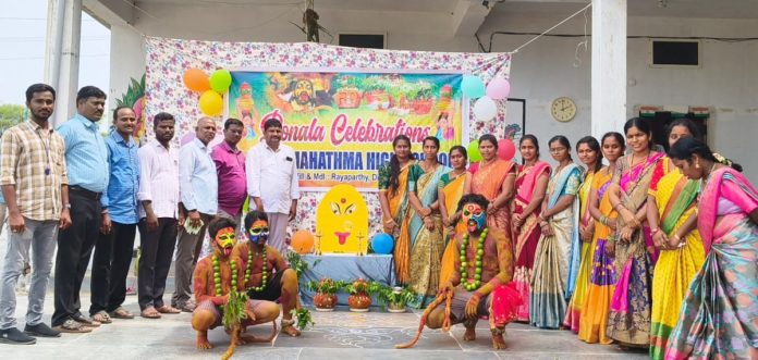 Bon festival celebrations at Mahatma High School