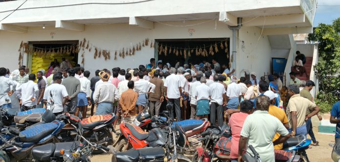 Farmers scramble for fertilizer