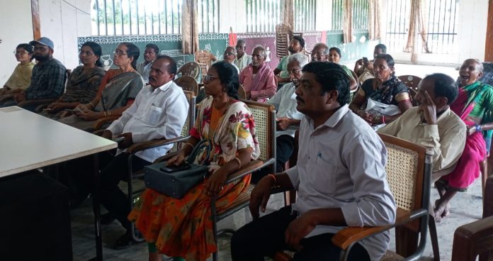 Farmers who watched PMs video conference..